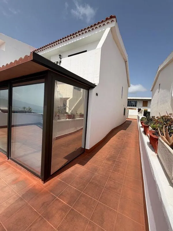 Terrass - Chalet with Sea View in Radazul