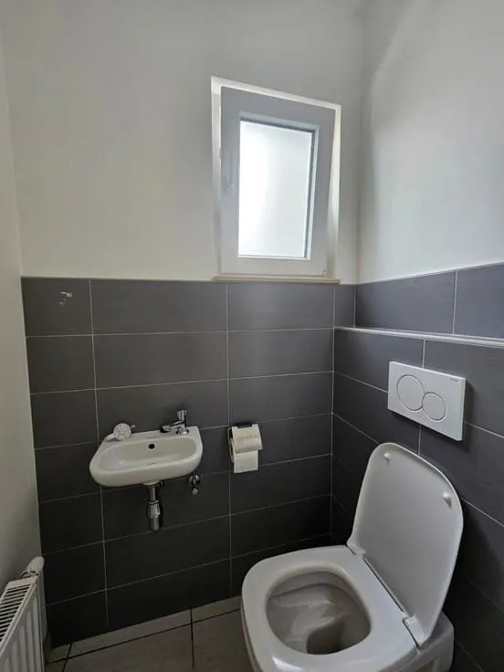 Salles de bain - Appartement avec Cour au Centre de Mariembourg