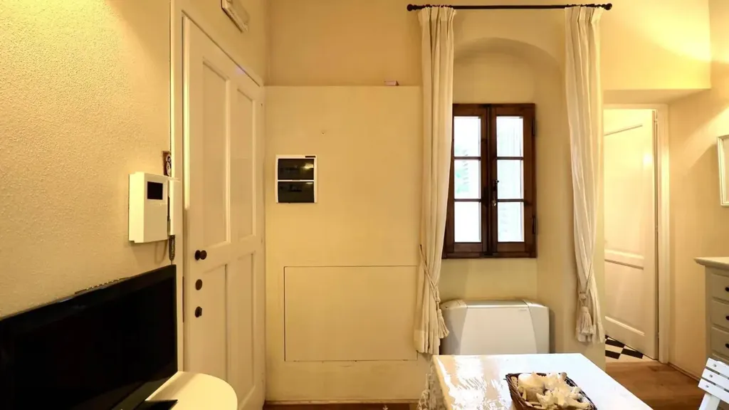 Séjour - Ground Floor Flat with Central Heating in Florence