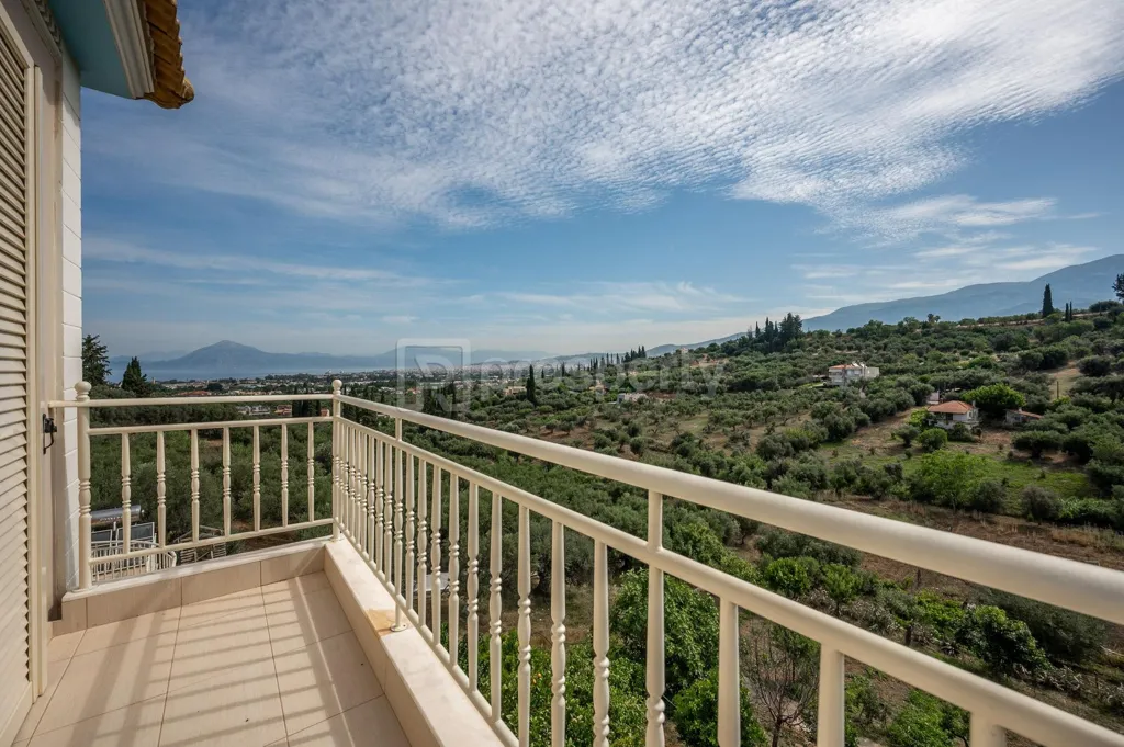 Balcon - Luxury Villa with Sea View in Paralia