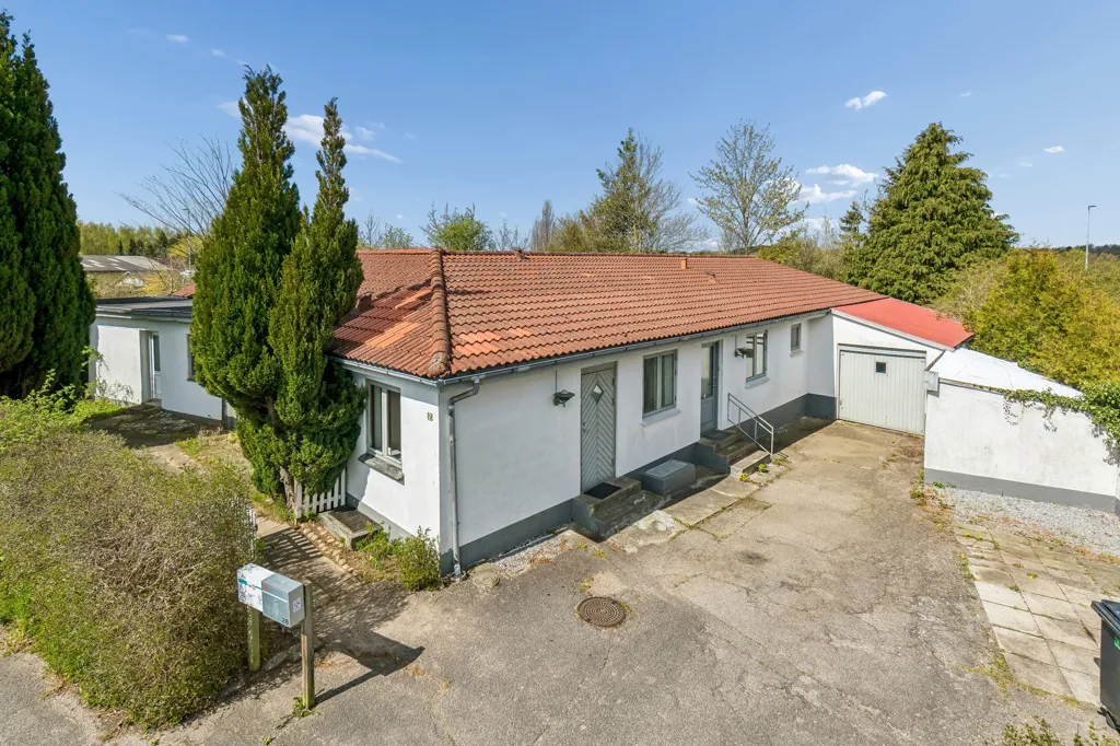 Esterno - Corner Villa with Two Units in Ejlstrup