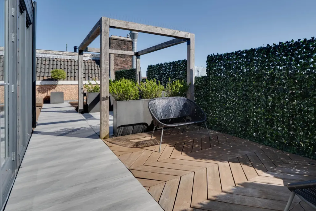 Terrass - Renovated Gallery Flat with Rooftop in Coolhaven