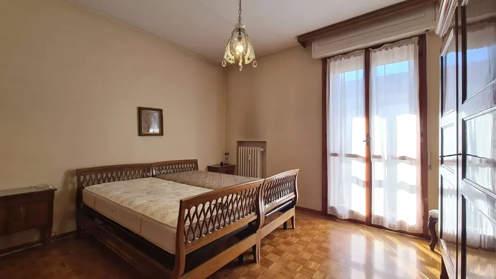 Chambres - Apartment with Balcony in Modena