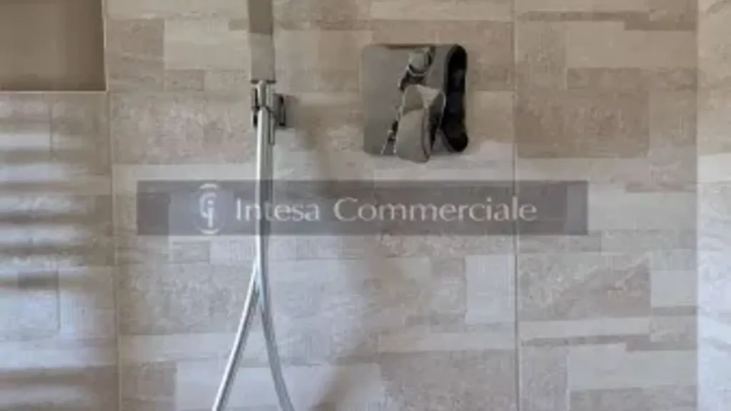 Salles de bain - Appartement 4 pièces à IT