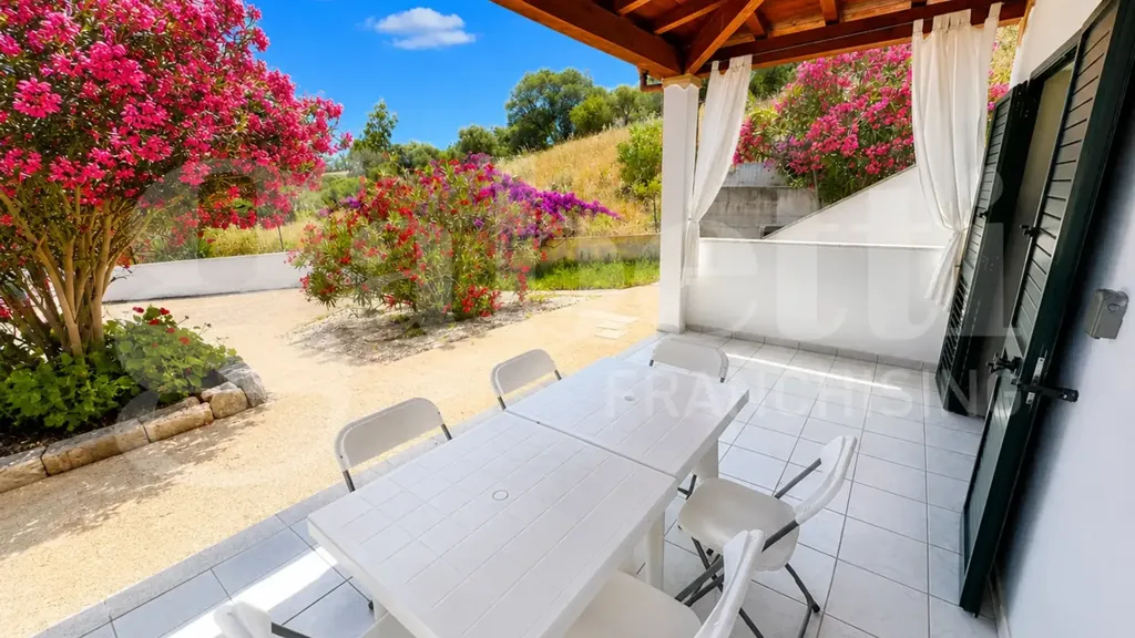 Terrasse - Ground Floor Apartment with Veranda in Budoni