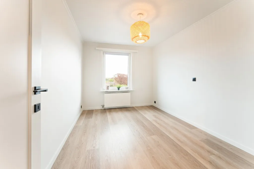 Toad - Two-Bedroom Apartment in Waregem Centre