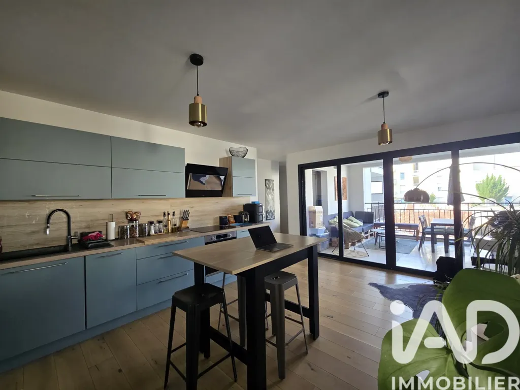Köök - Modern Flat with Terrace in Chartres Centre