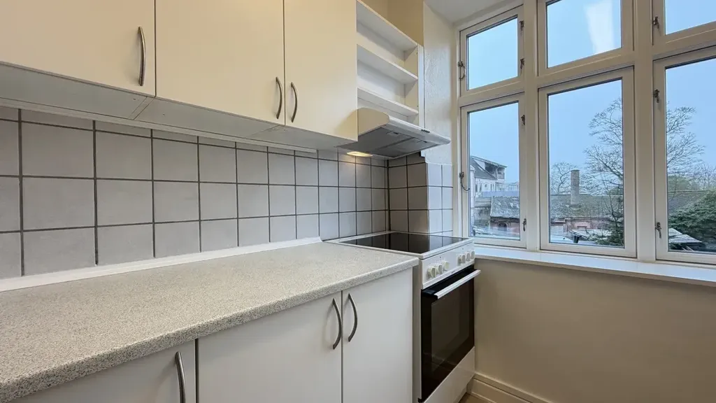 Cuisine - 2-Bedroom Apartment with Central Location in Randers