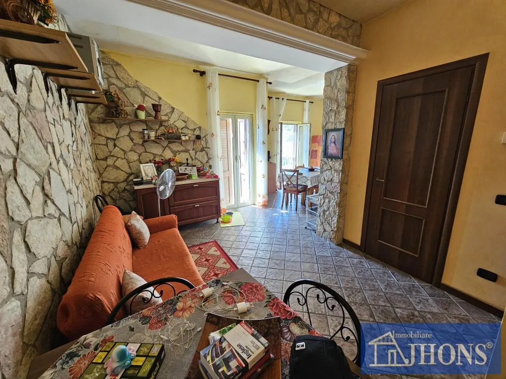 Salle à manger - Restored House with Terrace in Enna