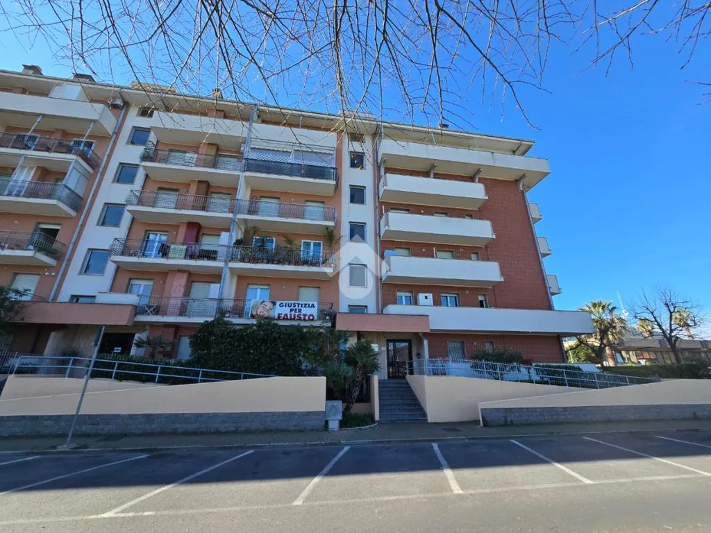 Välivaade - Apartment with Balcony in Central Albenga