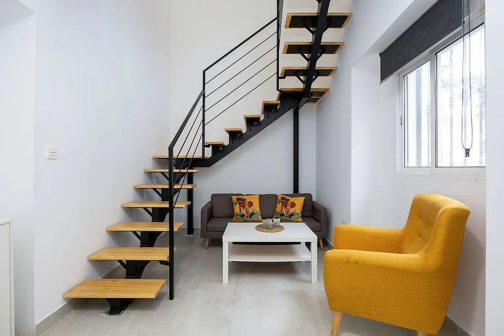 Toad - Ample Duplex with West View in Huetor Vega