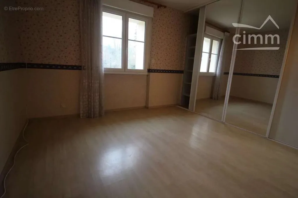 Magamistoad - Village House with Pool in La Digne-d'Amont