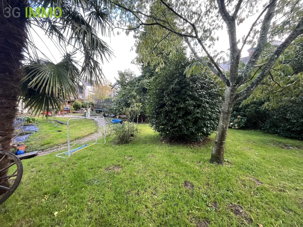 Aed - Villa with Pool in Quiet Centre