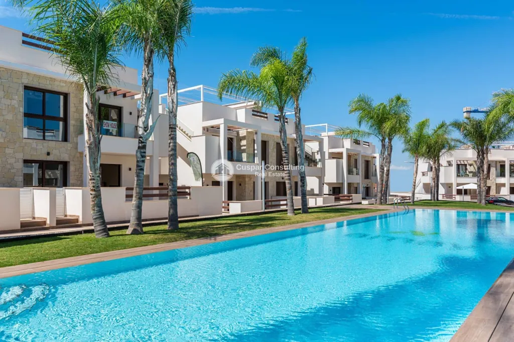 Piscine - Penthouse with Mountain Views in Torrevieja