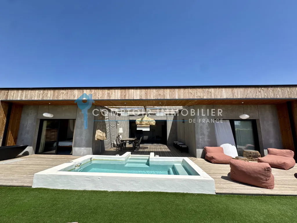 Terrasse - Maison Luxueuse avec Vue sur St Côme à Clarensac