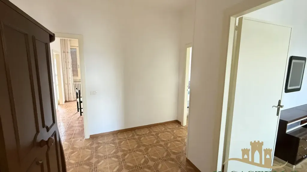 hallway_entrance