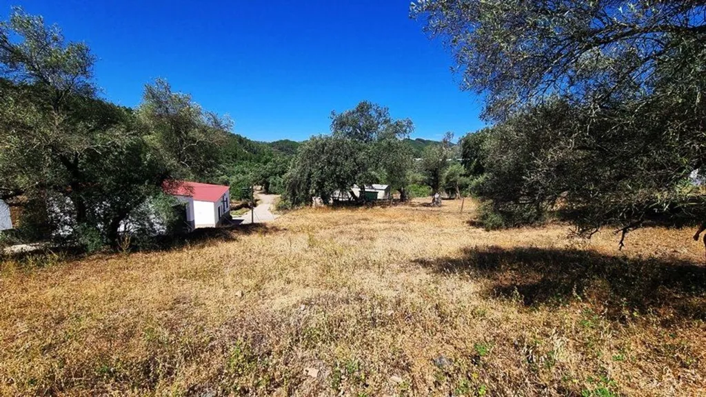 Jardin - Urban Plot with Countryside Views in Santa Ana la Real