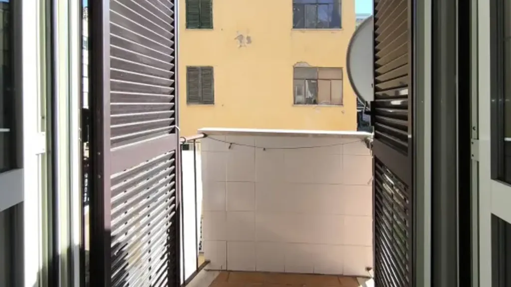 Rõdu - Bright Trilocale with Balcony in Cosenza