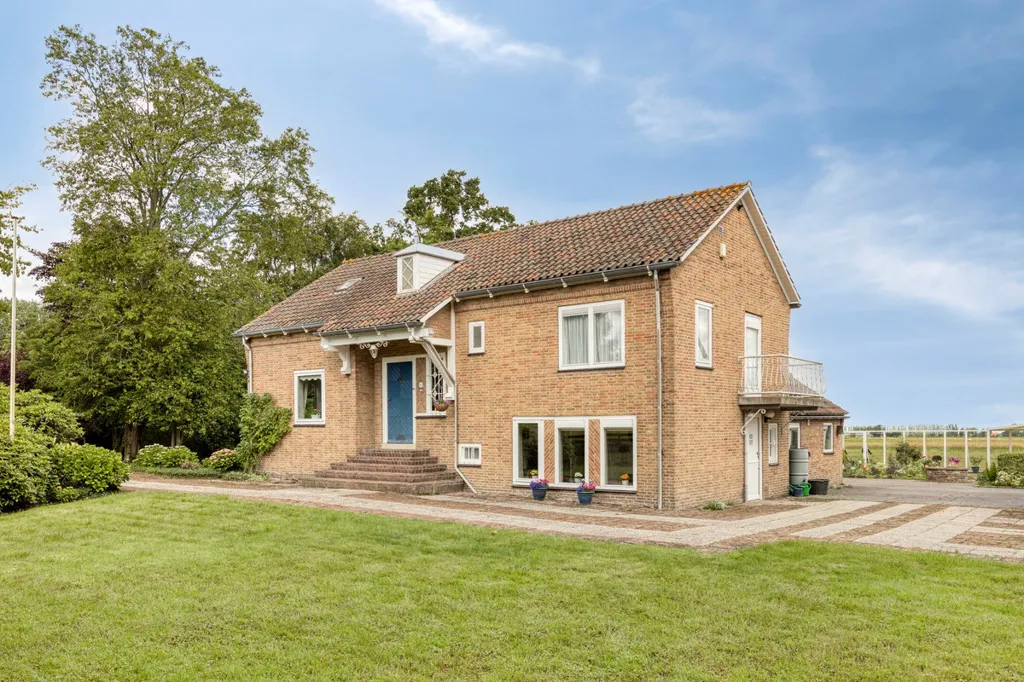 Välivaade - Charming Villa with Parkland Views in Maasland