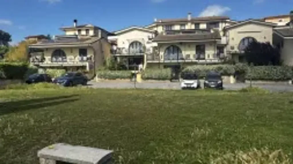 Välivaade - Semi-Finished Villa with Garden in Riano