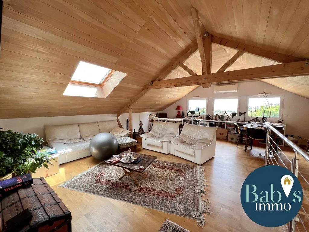 Pièces - Maison Contemporaine avec Piscine à Linac