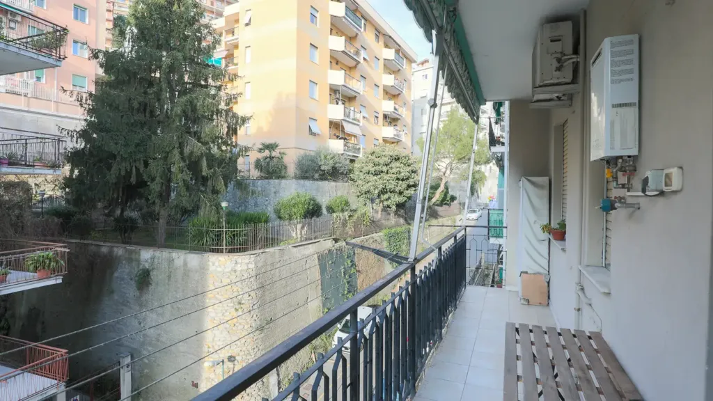 Balcon - Apartment with Private Parking in Genoa