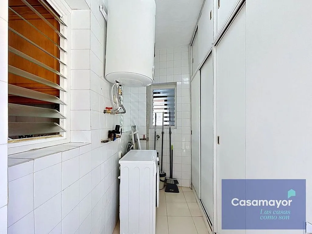 Salles de bain - Apartment with Balcony in Alicante Centre