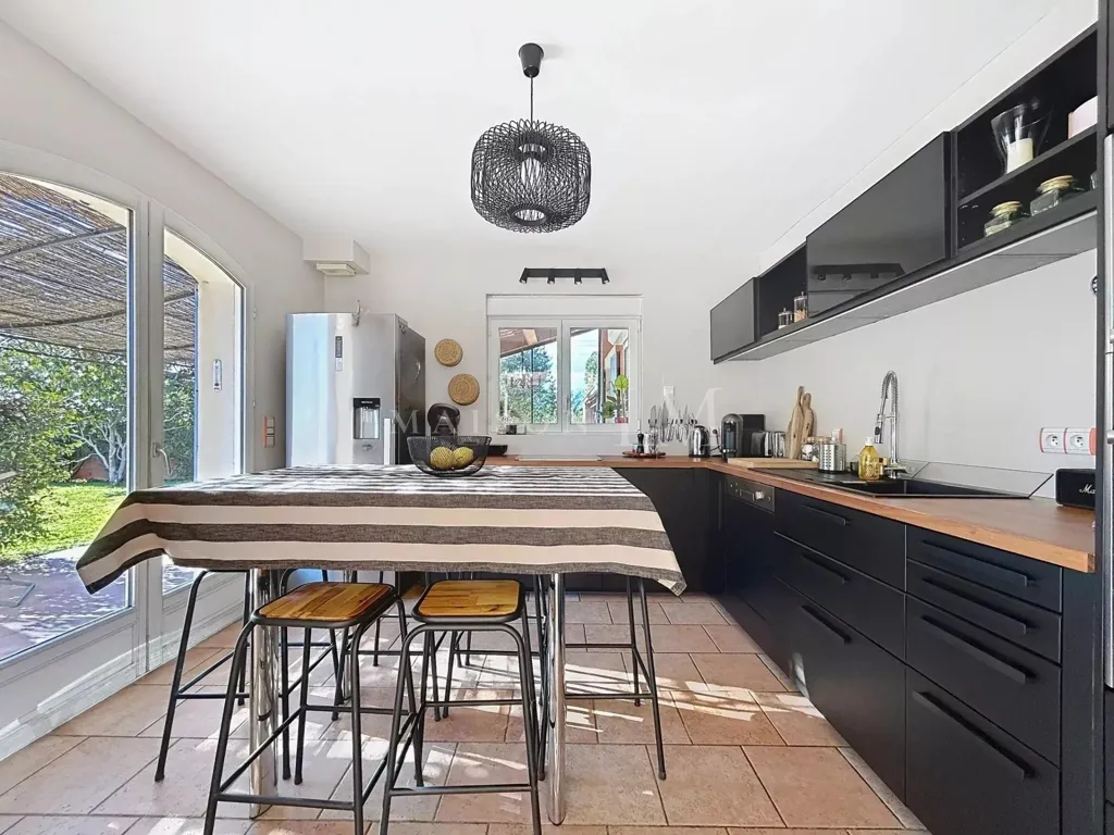 Cucina - Villa with Pool and Hill Views in Cagnes-sur-Mer