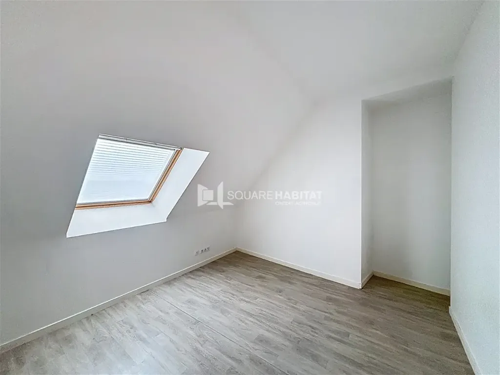 Toad - 3-Bedroom Apartment in Secure Residence, Briec