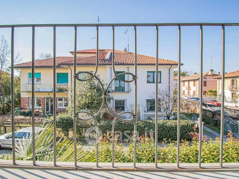 Balcon - Rearranged Bifamiliar with Garden in Udine