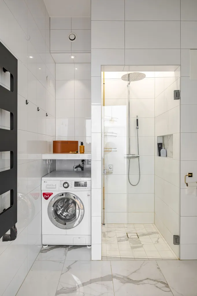 Salles de bain - City Apartment with Balcony in Kvarnholmen