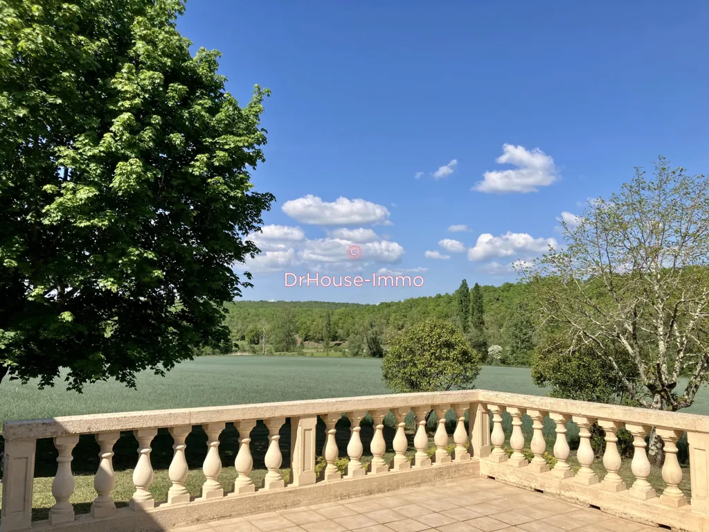 Terrasse - Maison de Plain Pied avec Terrain à Cubjac