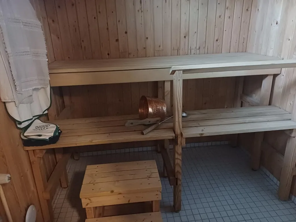 Toad - Detached House with Sauna in Central Location