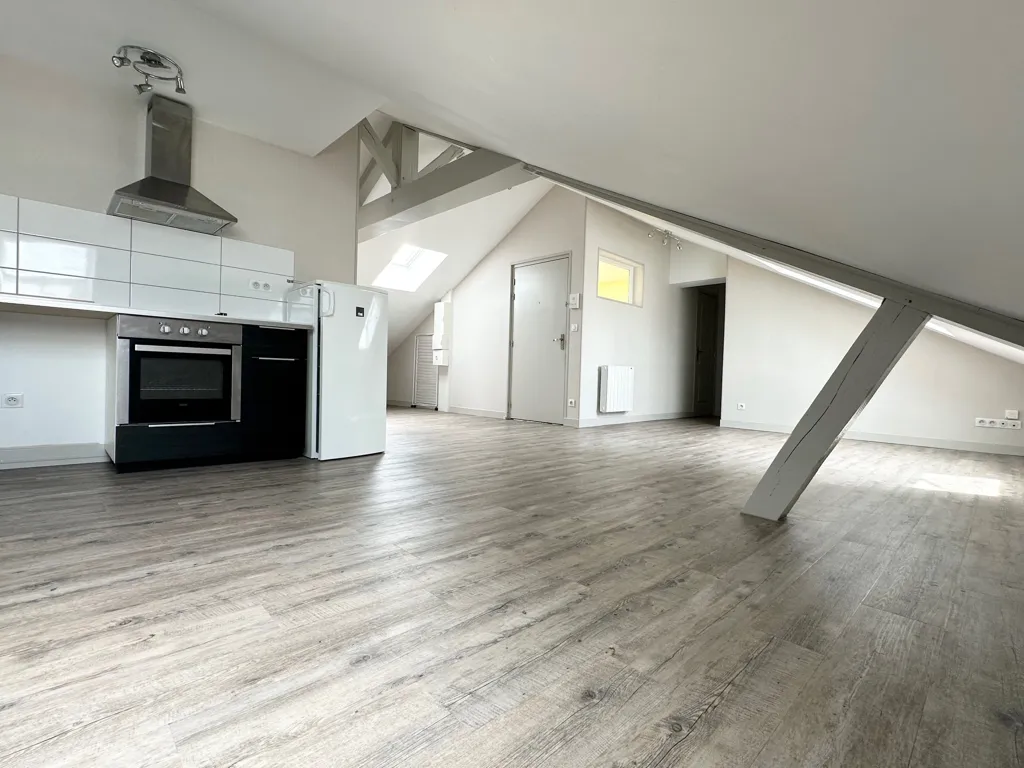 Stanze - 2-Bedroom Apartment with Balcony in Limoges