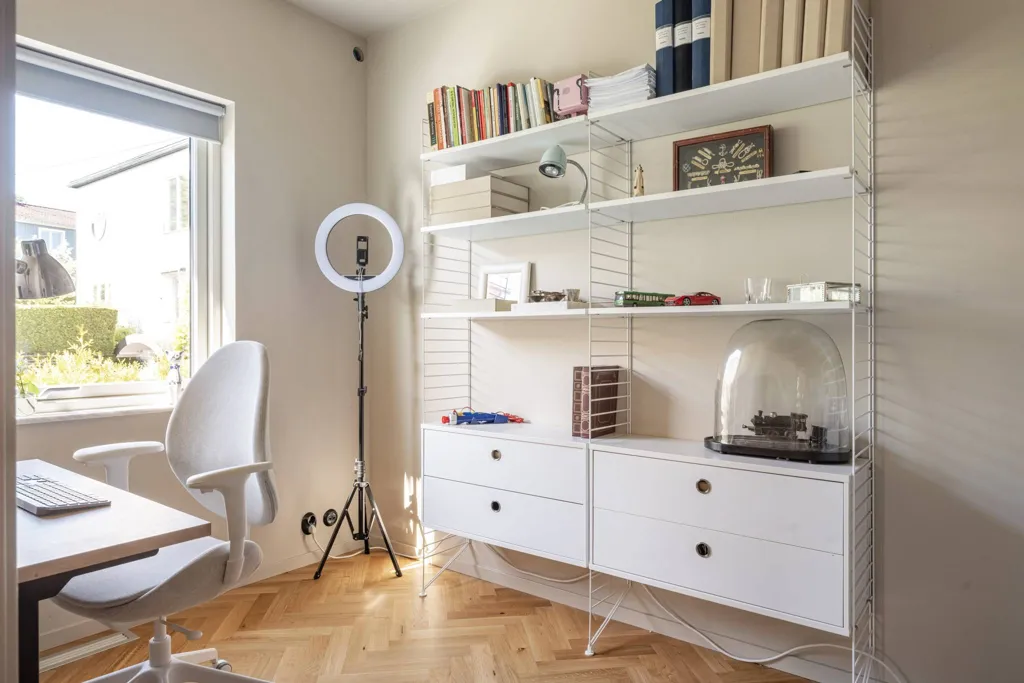 Office - Modern Apartment with Mälaren View in Mälarhöjden
