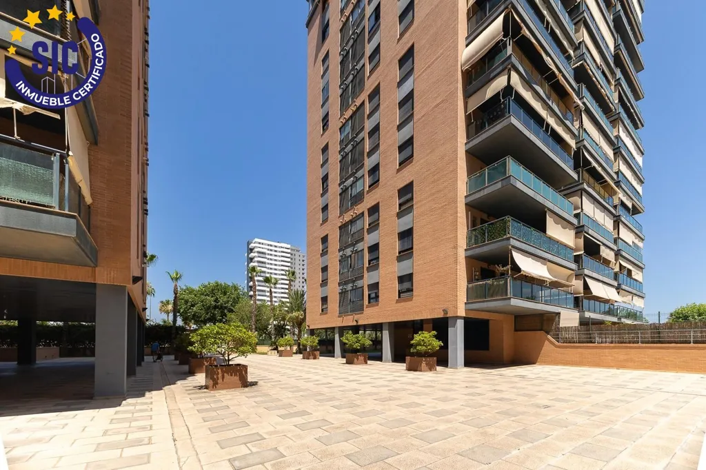 Aed - Premium Penthouse with Pool in Mislata