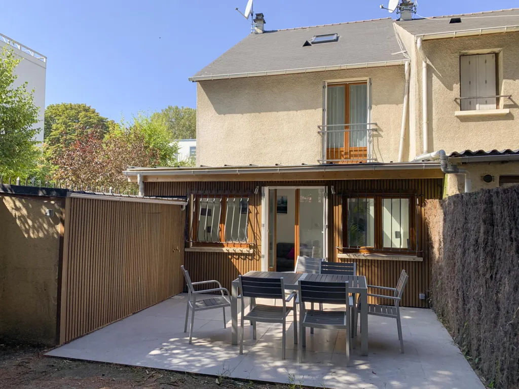Terrass - Shared Flat with Balcony in Central Location
