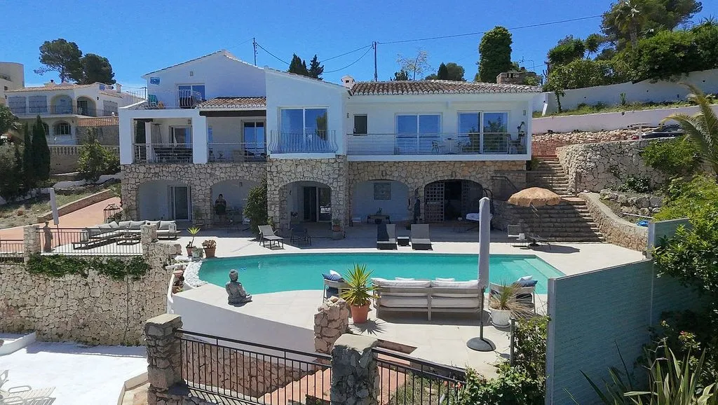 Bassein - Chalet with Sea View and Pool in Cap Martí
