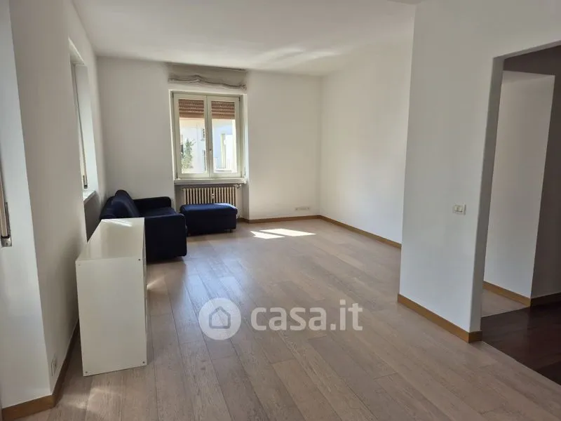 Elutuba - Rustic Apartment with Balcony in Sondrio