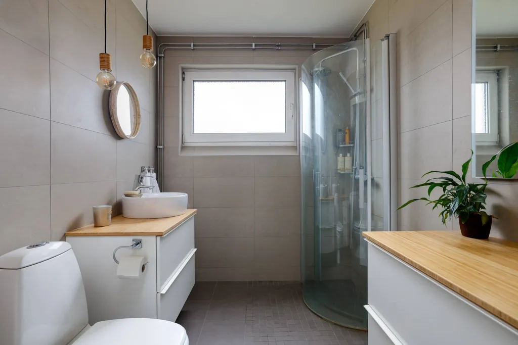 Vannitoad - Modern Flat with Balcony in Karlslund
