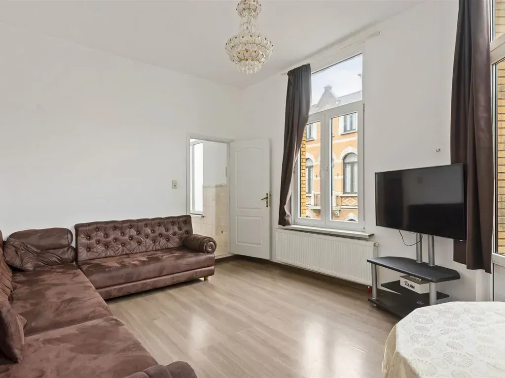Séjour - Haus avec Espaces Commerciaux et 3 Appartements à Borgerhout