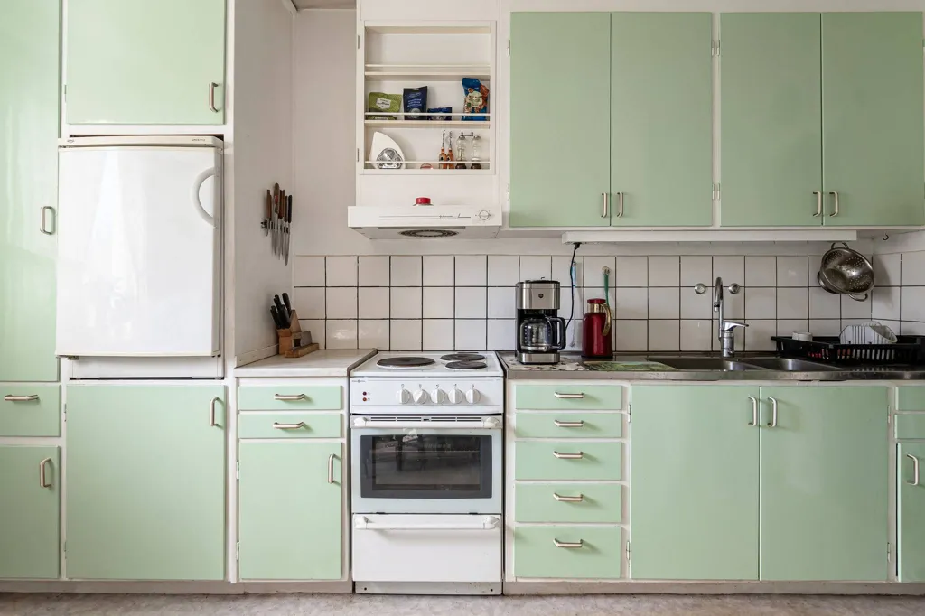 Cuisine - Two-Bedroom Flat with Balcony in Tystberga