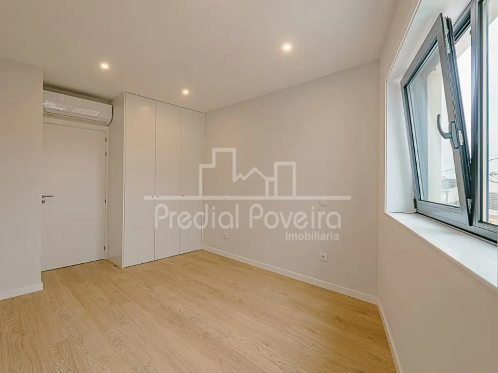 Toad - New Duplex Flat with Terrace in Póvoa de Varzim