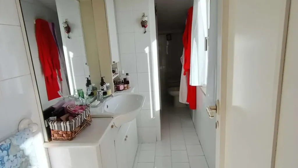 Bagni - Rustic Triplex with Lake View in Magione