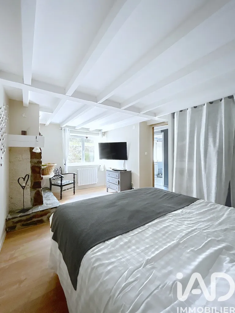 Chambres - Maison de Campagne avec Piscine à Beauzac