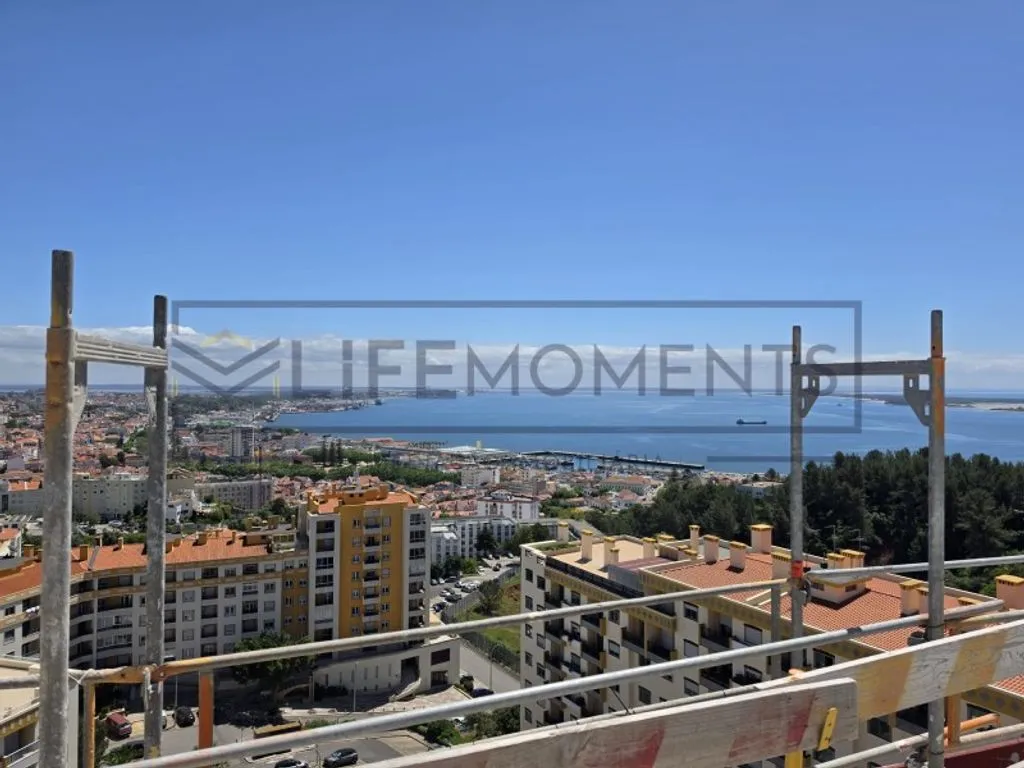 Balcone - Luxury Flat with Rooftop Bar in Setúbal
