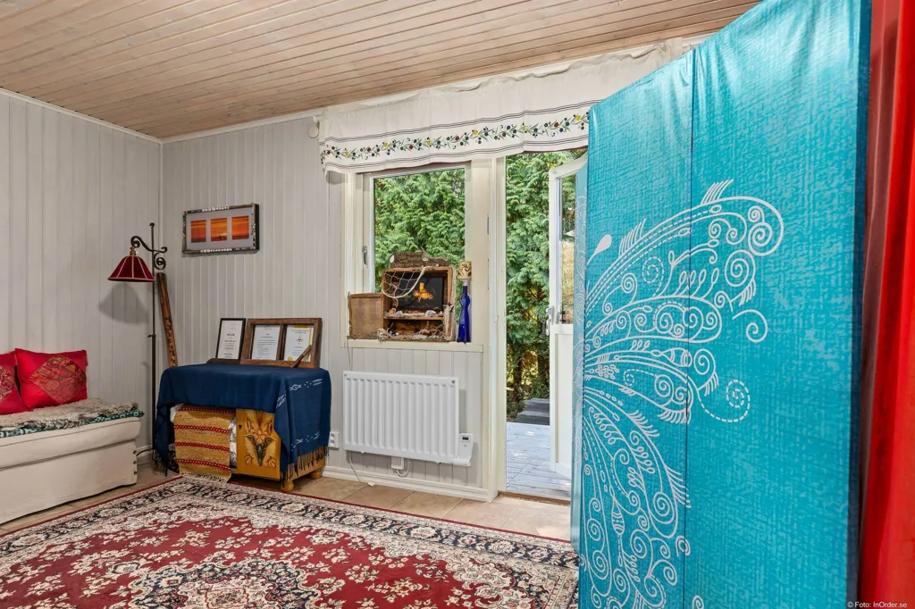 Magamistoad - Villa with Garden in Varpeäng