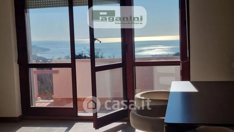 Salle à manger - Apartment with Sea View in La Spezia