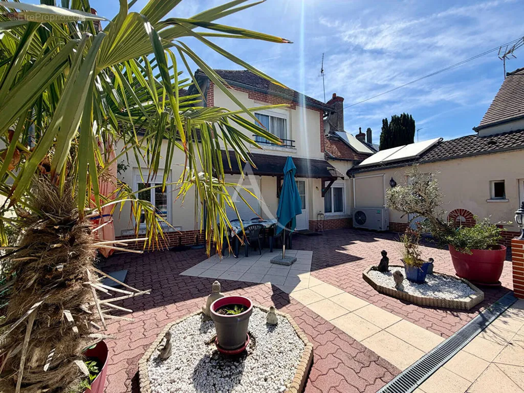 Jardin - Maison avec Piscine et Studio à Selles-sur-Cher