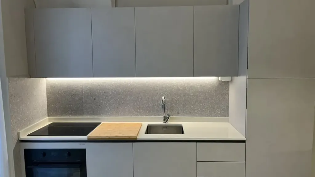 Köök - Architecturally Refined Studio in Mondovì